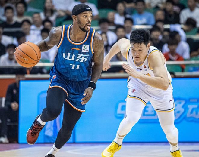 欧超杯赛程吃紧，山东男篮今夜手感冰凉，目标明确，临场指挥获称赞-LOL直播