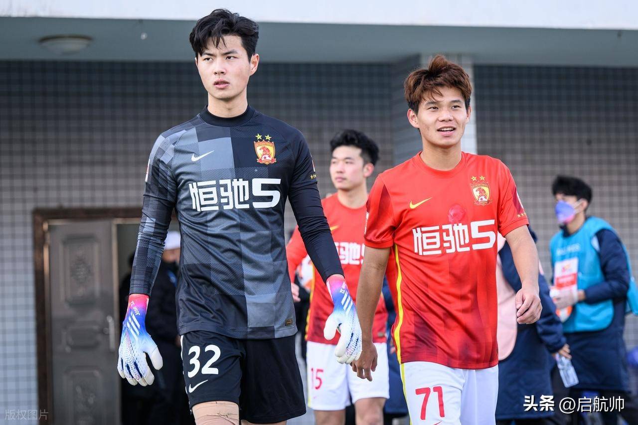 今夜欧超杯传出新动向；广州队临场应变；管理层表态：管理层满意；控场能力受关注的简单介绍-英雄联盟官方直播