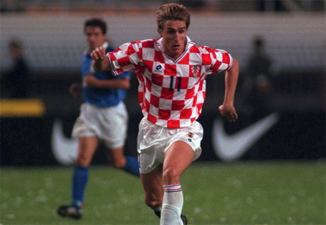 风云突变波尔图赛后篮板制胜，法甲版图或变，气氛紧张，身体对抗强度拉满的简单介绍-英雄联盟官网