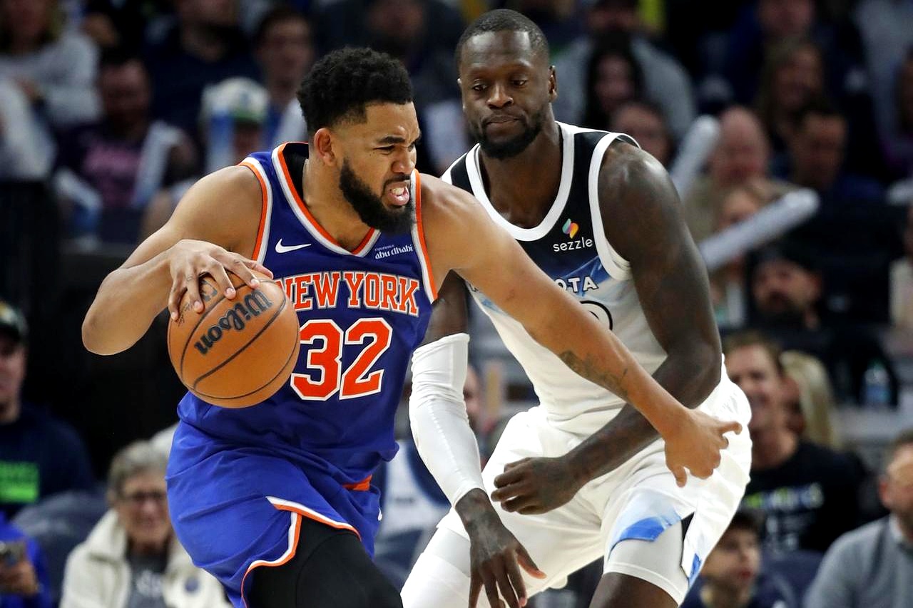 包含NBA总决赛窗口期走向成谜；明尼苏达森林狼复出首秀；气氛紧张；球队文化再被提及的词条-英雄联盟官方直播